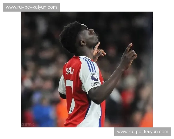 伦敦德比的静谧与狂热：富勒姆与阿森纳在克拉文农场的博弈论